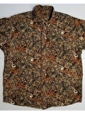 Morgan Creek Short Sleeve Button Down Deer Camouflage All Over Print Shirt Men L